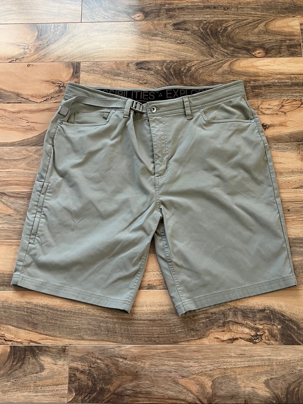 Gerry Men’s Sz 40 Khaki Venture Hiking Shorts Stretch Outdoor Utility Travel